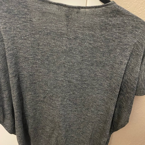 Grey top / blouse - Picture 2 of 2